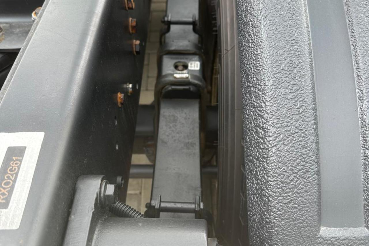 Volkswagen 25-360 6x2 Constellation - 22/23 4