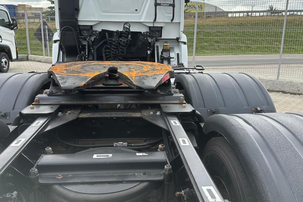 Volkswagen 25-360 6x2 Constellation - 22/23 6