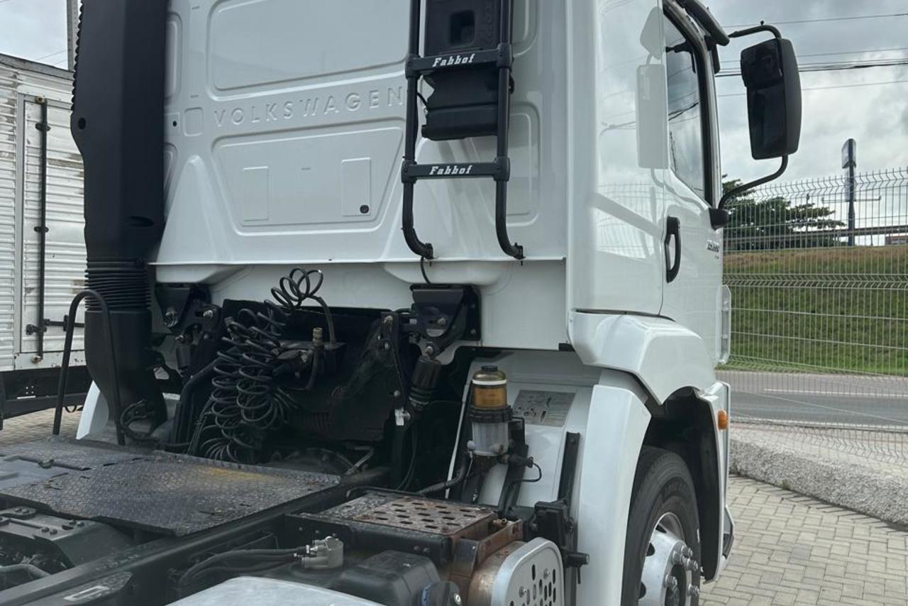 Volkswagen 25-360 6x2 Constellation - 22/23 8