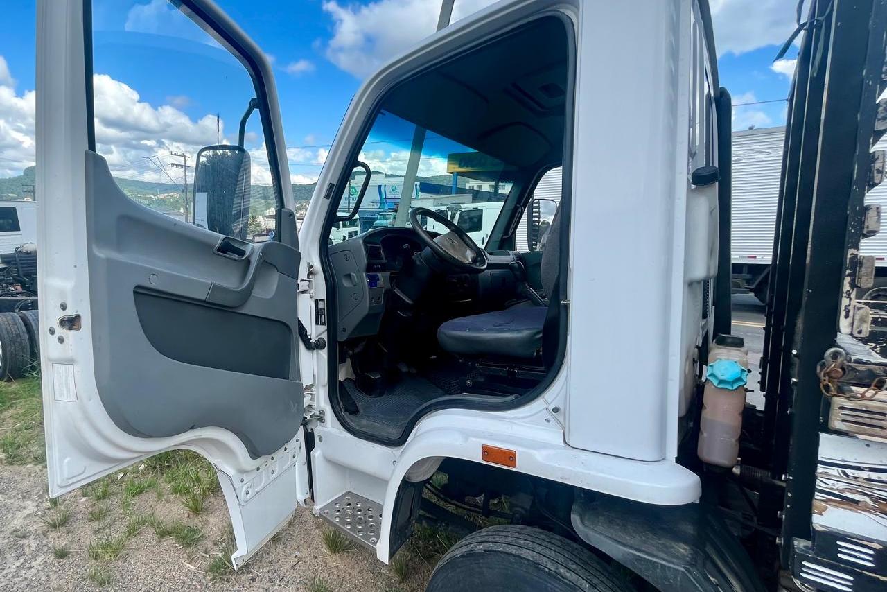 Mercedes Benz Accelo 715 - 06/06 12