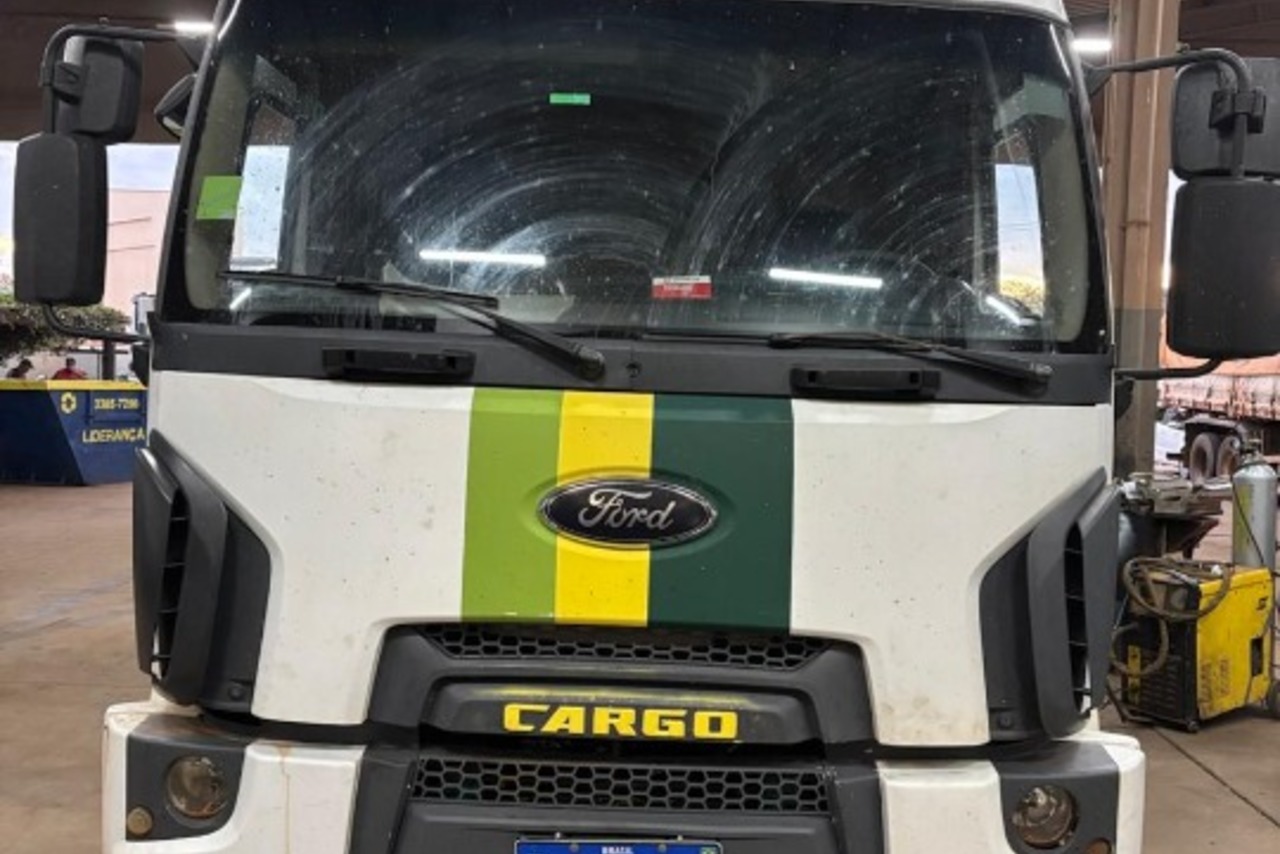 Ford Cargo 1519 - 13/14 4