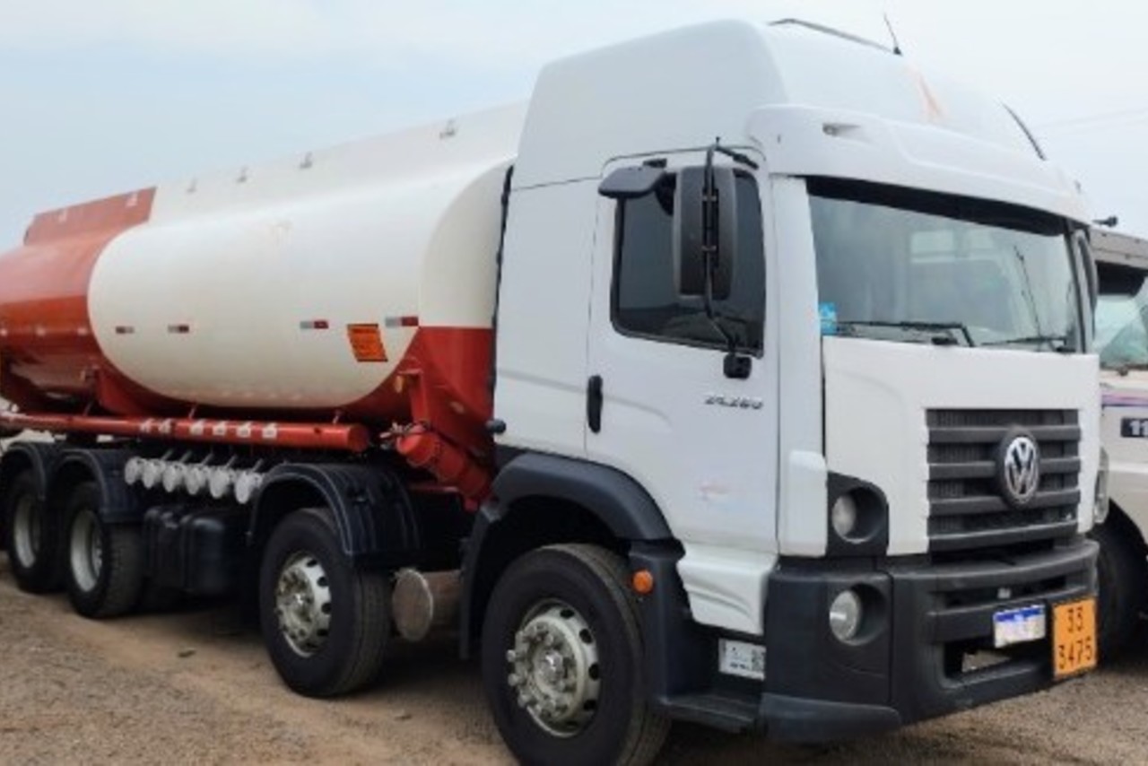 Volkswagen 24-280 E Constellation 6x2 - 13/13 3