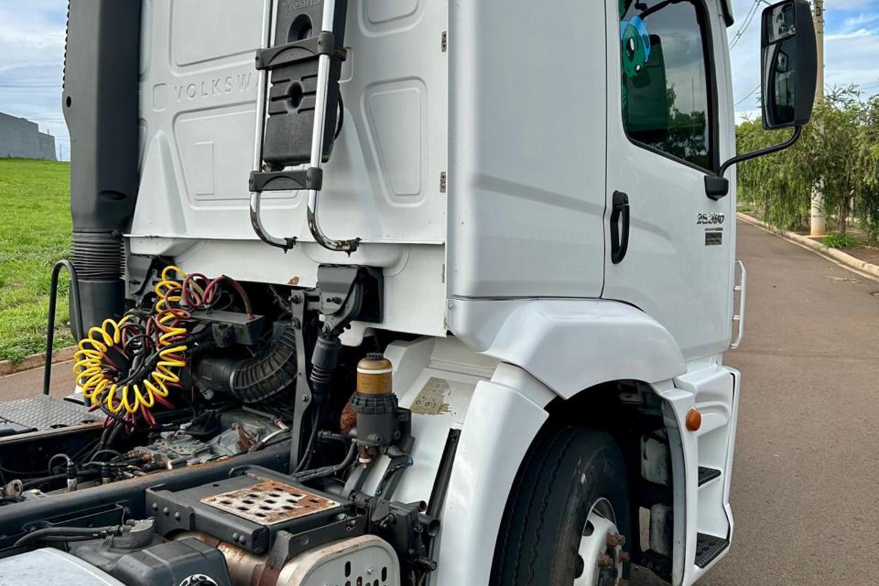 Volkswagen 25 390 - 14/15 12