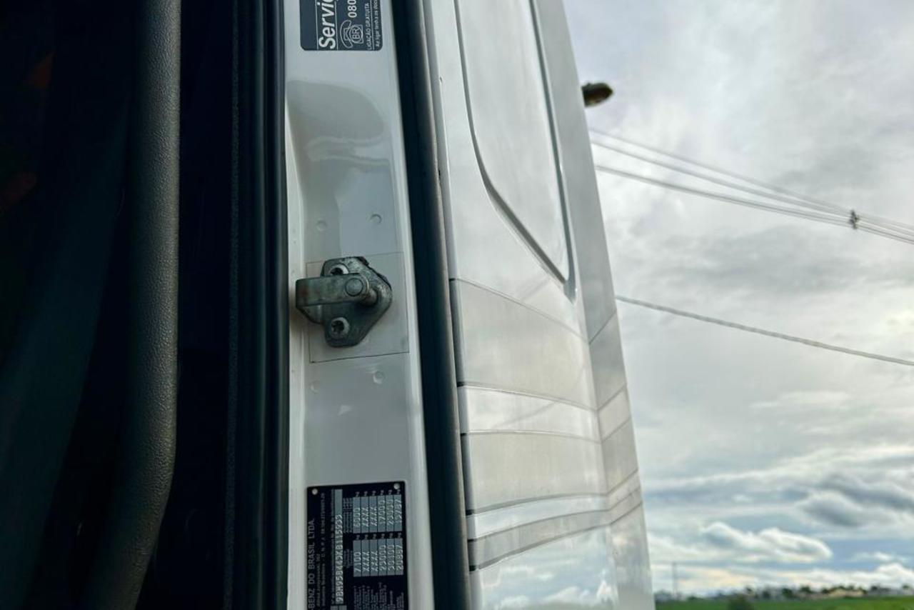 Mercedes Benz Axor 2536 - 18/19 2
