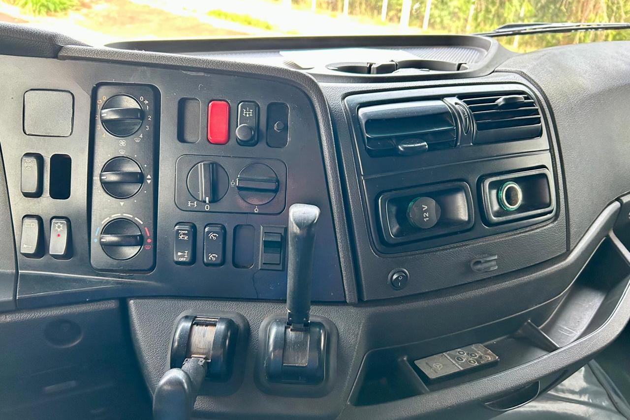 Mercedes Benz Axor 2536 - 18/19 7