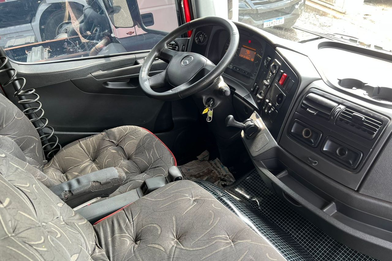Mercedes Benz Atego 2430 - 14/14 8