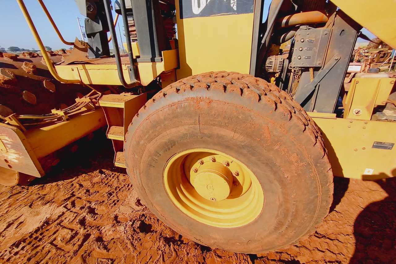 Caterpillar CS533E - 07/07 9