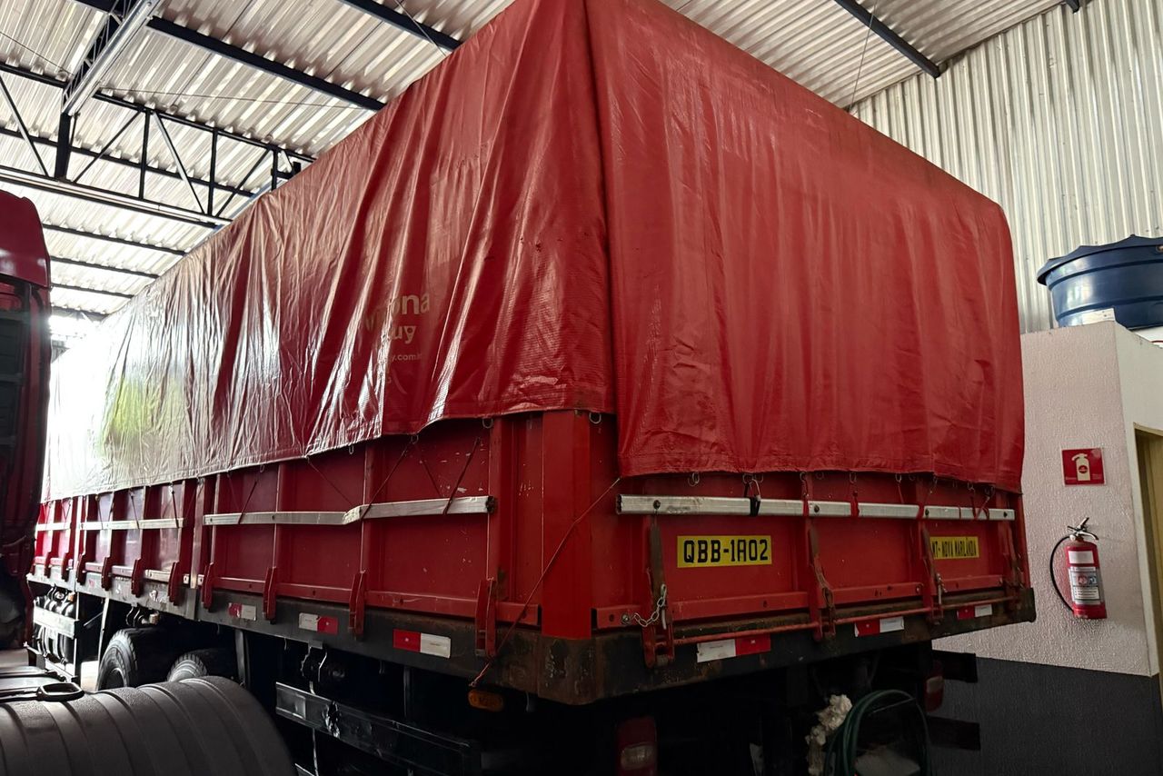 Volkswagen 31-330 E Constellation 6x4 - 16/17 5
