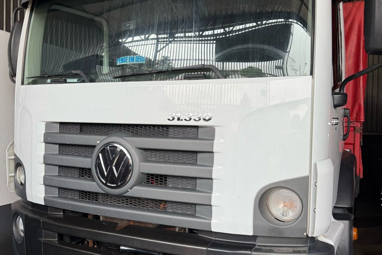 Volkswagen 31-330 E Constellation 6x4 - 16/17 8