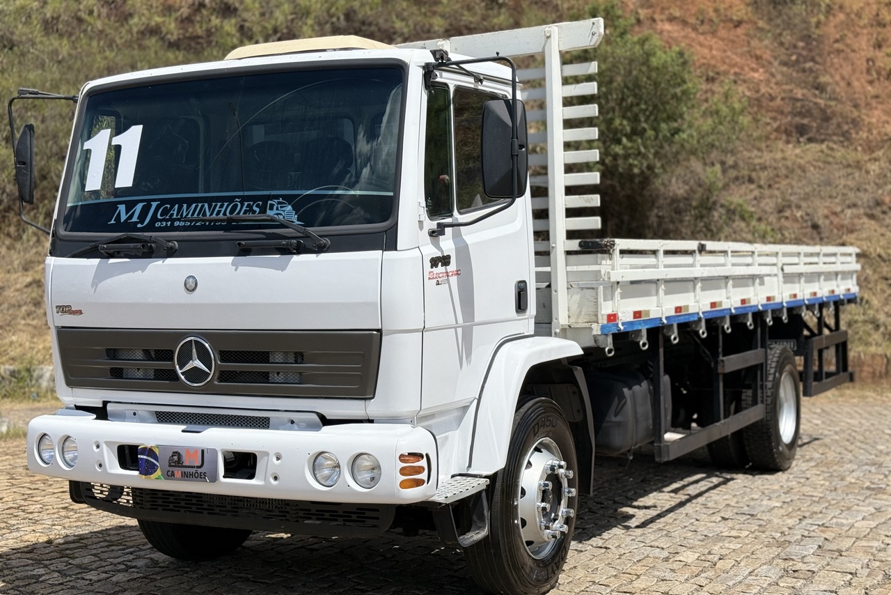 Mercedes Benz MB 1718 - 11/11 3