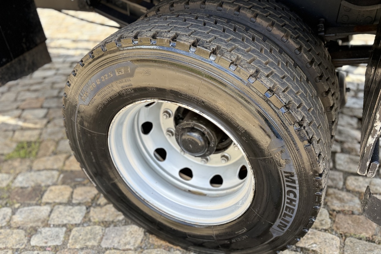 Mercedes Benz MB 1718 - 11/11 11