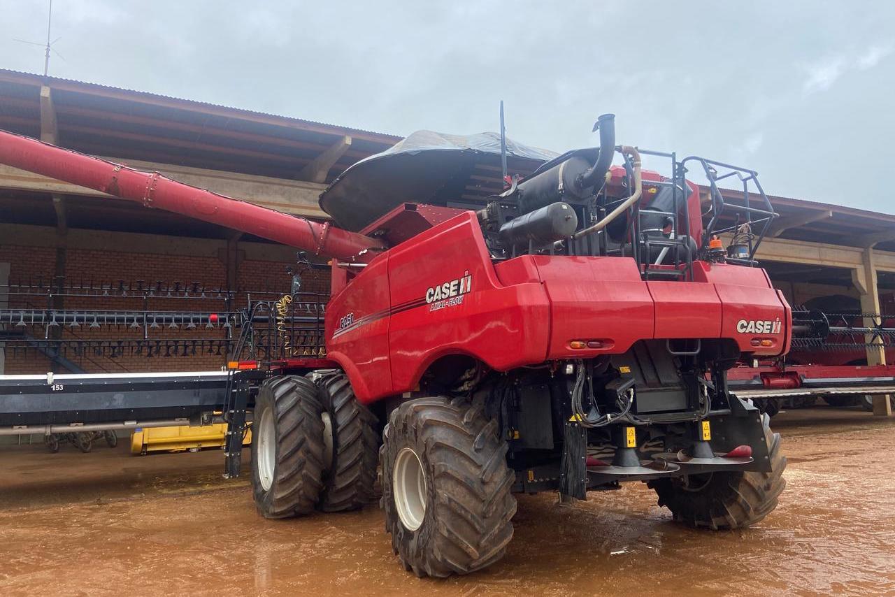 Case 8250 - 21/21 5