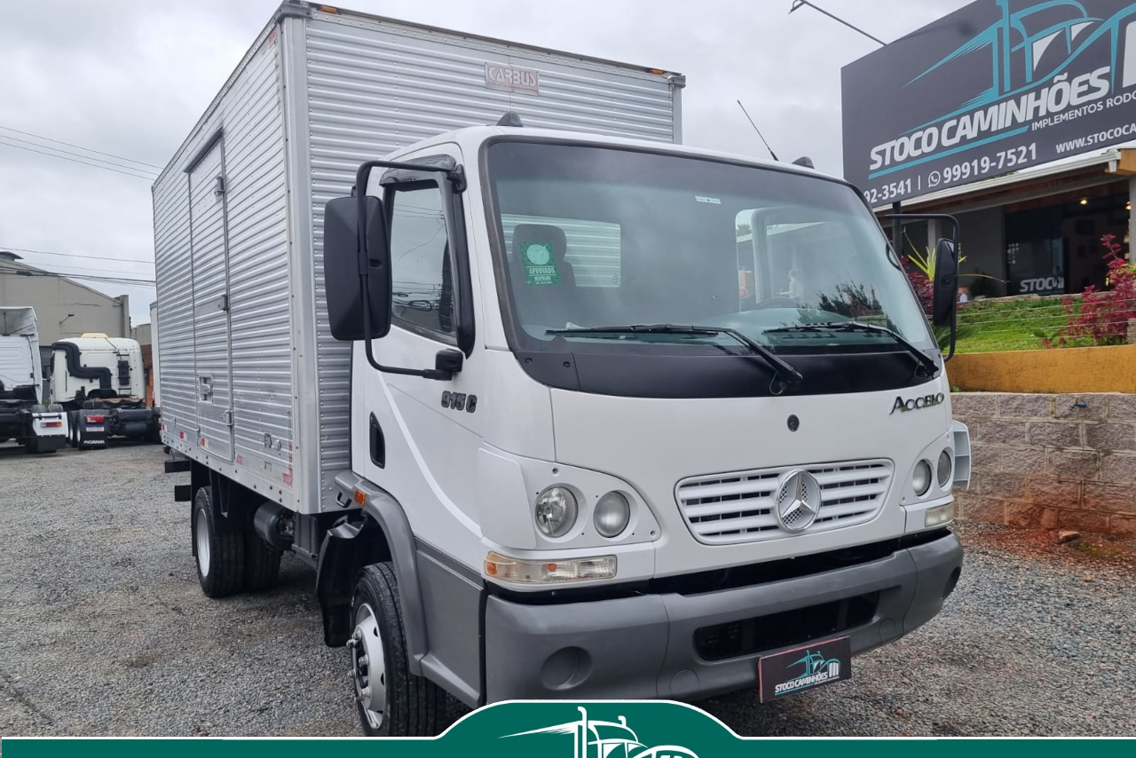 Mercedes Benz Accelo 915 - 10/11 1