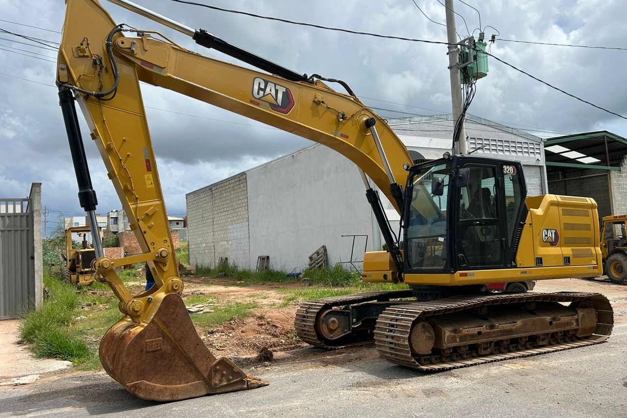 Caterpillar  320 - 22/22 7