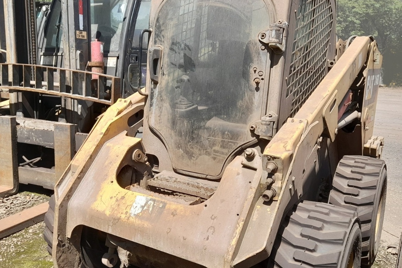 Caterpillar 246 - 15/16 4