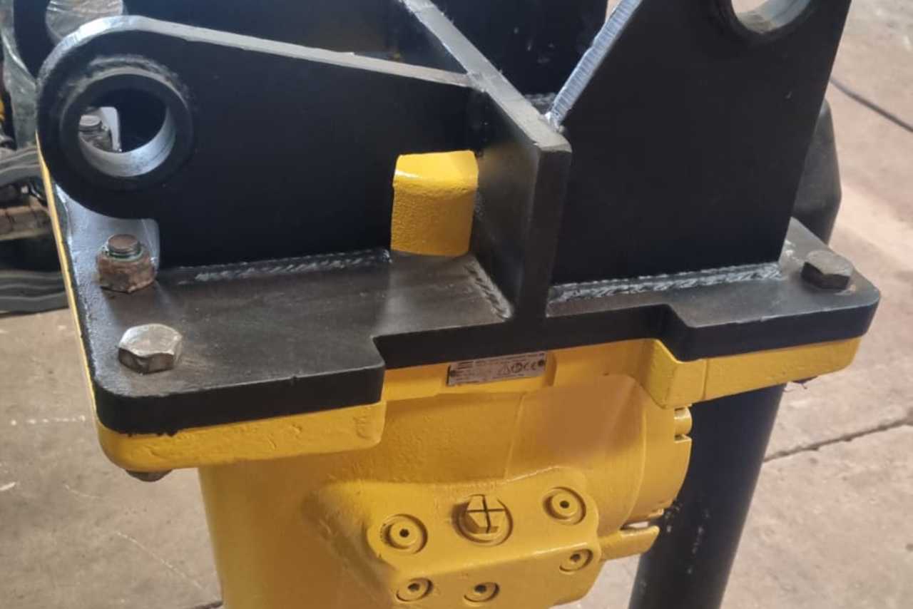  Atlas Copco EPIROC MB 1500 - 10/10 3