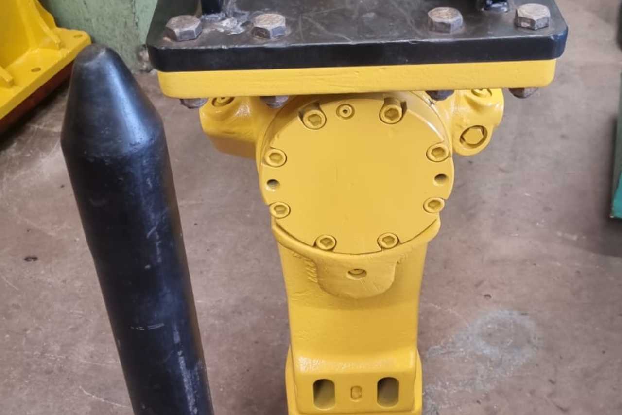  Atlas Copco EPIROC MB 1500 - 10/10 6