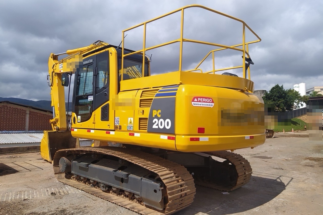 Komatsu PC200 - 19/19 2