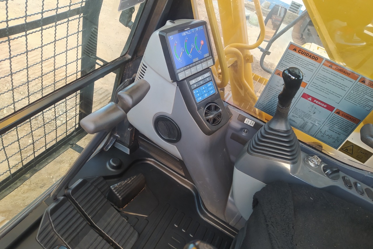 Komatsu PC200 - 18/18 6