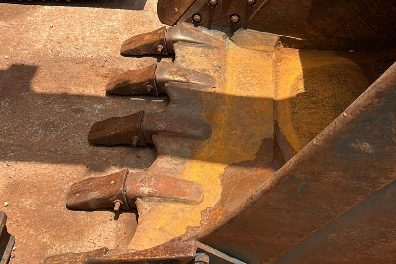 Hyundai R210 - 20/10 16