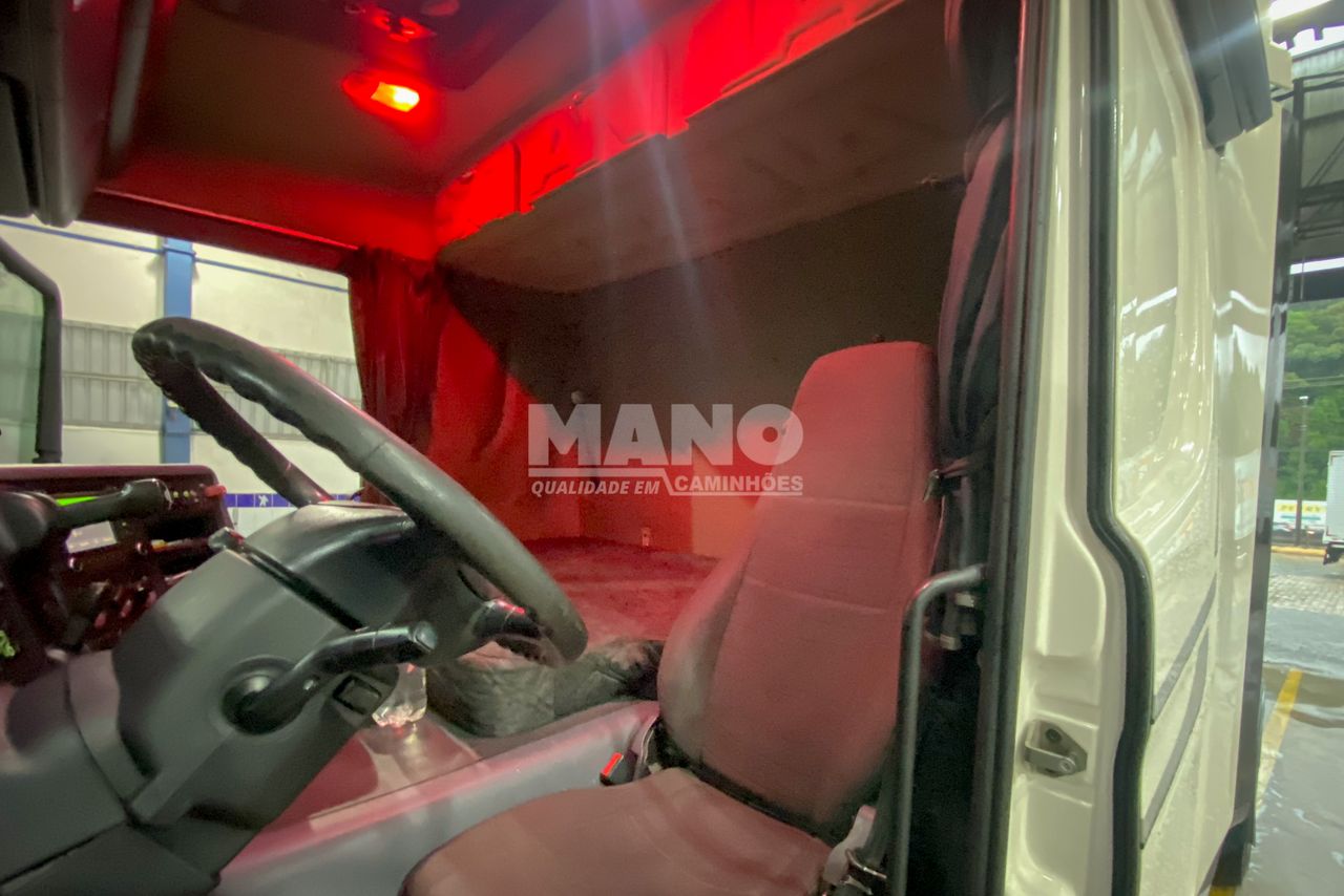 Scania G360 - 18/18 11