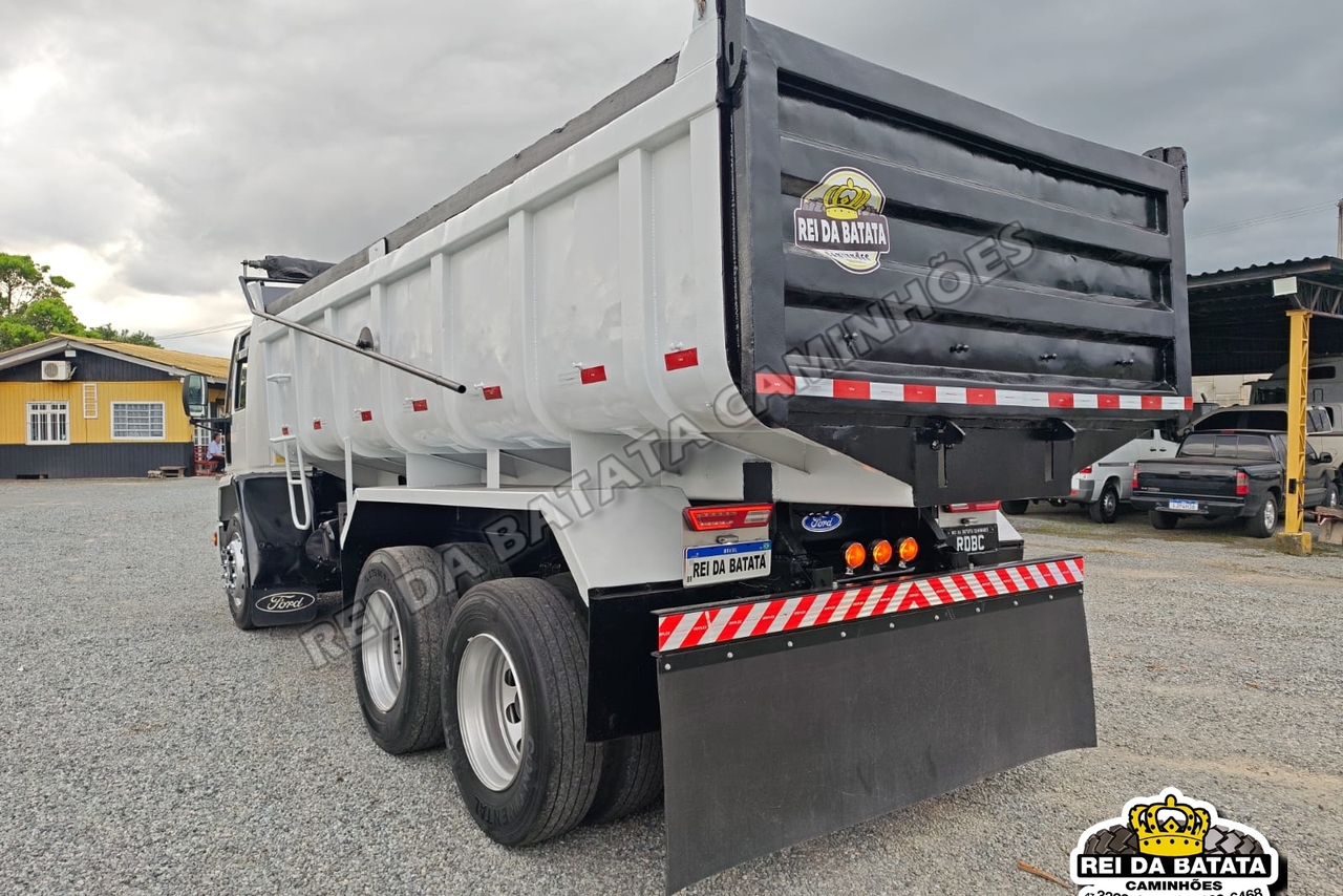 Ford Cargo2422 - 10/10 2