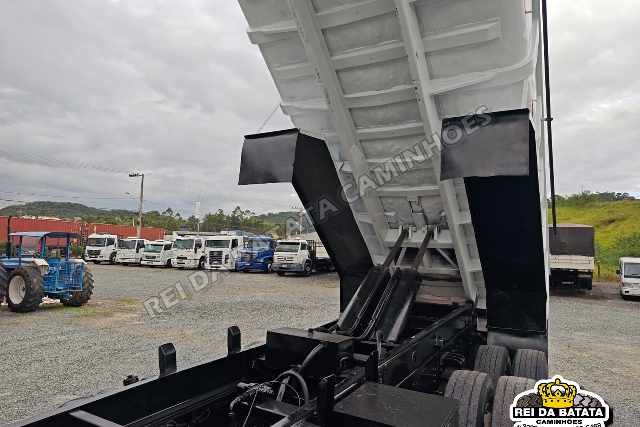 Ford Cargo2422 - 10/10 12
