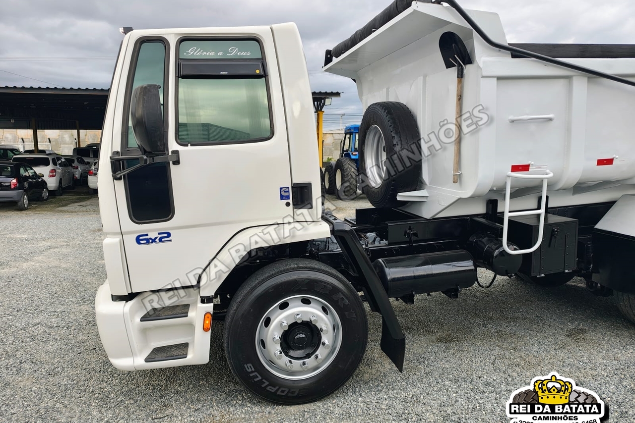 Ford Cargo2422 - 10/10 19
