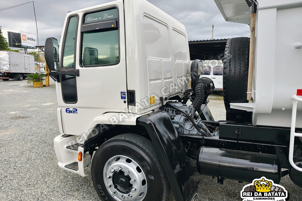 Ford Cargo2422 - 10/10 20