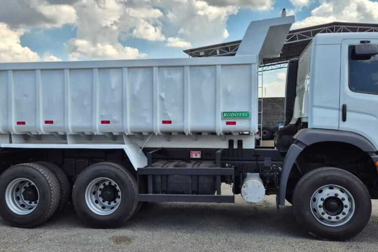 Volkswagen 31-280 E Constel. 6x4 - 21/22 12
