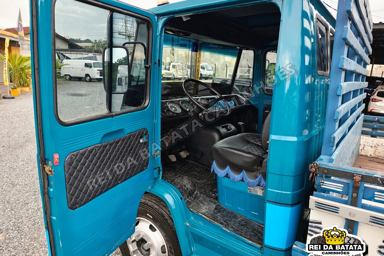 Mercedes Benz MB 608 - 84/84 6