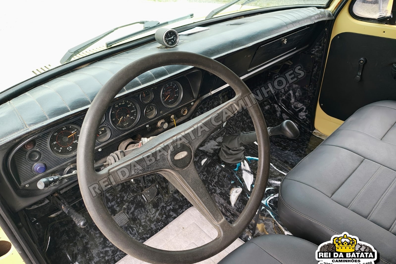 Ford F4000 - 76/76 8