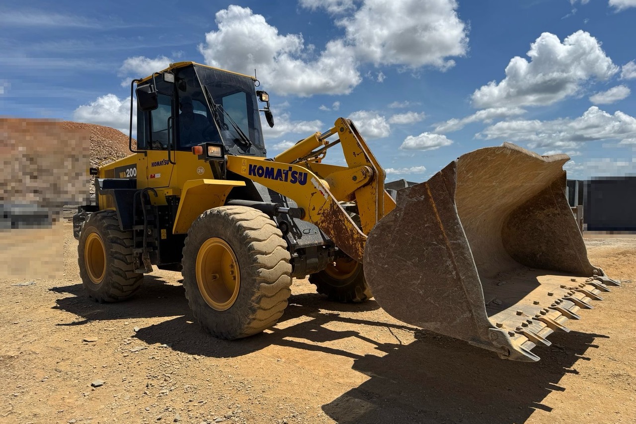 Komatsu WA200 - 21/21 6