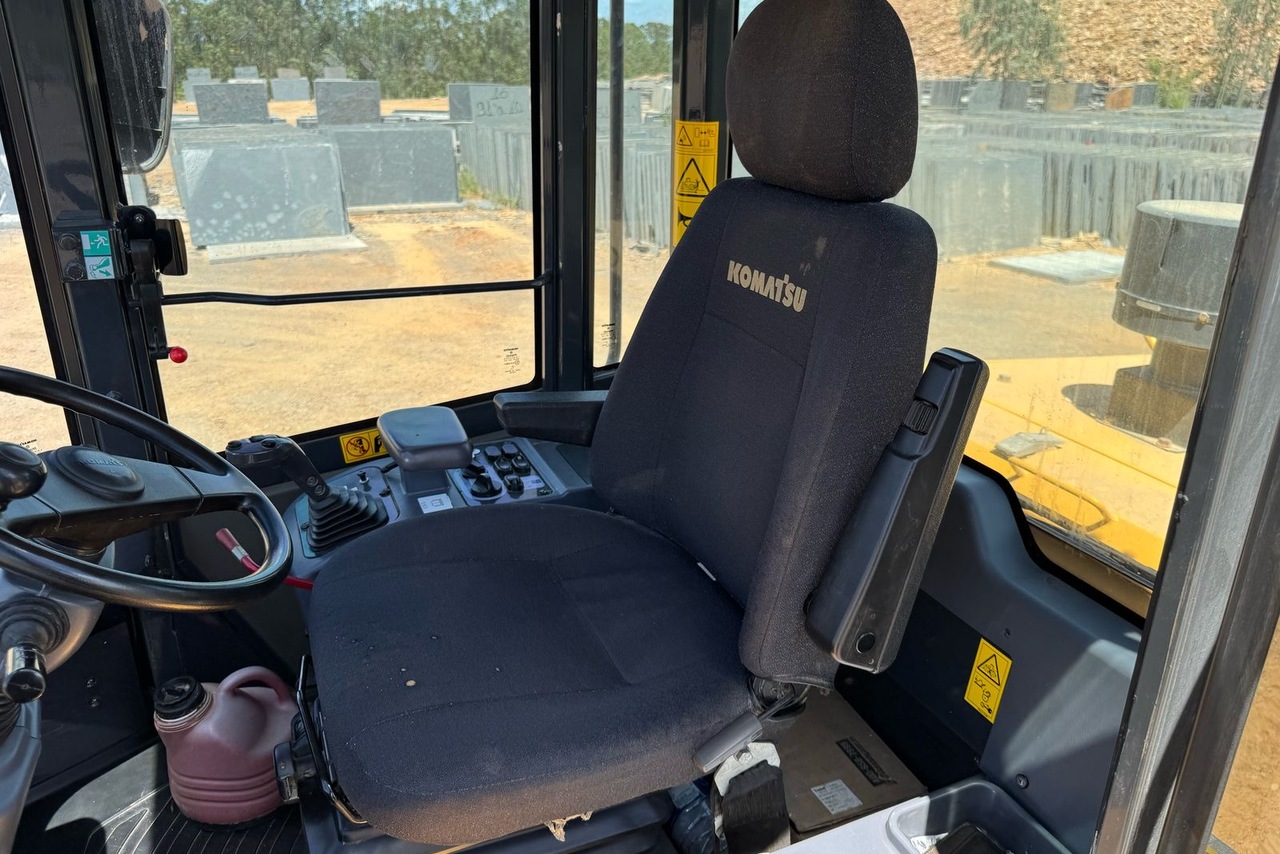 Komatsu WA200 - 21/21 17
