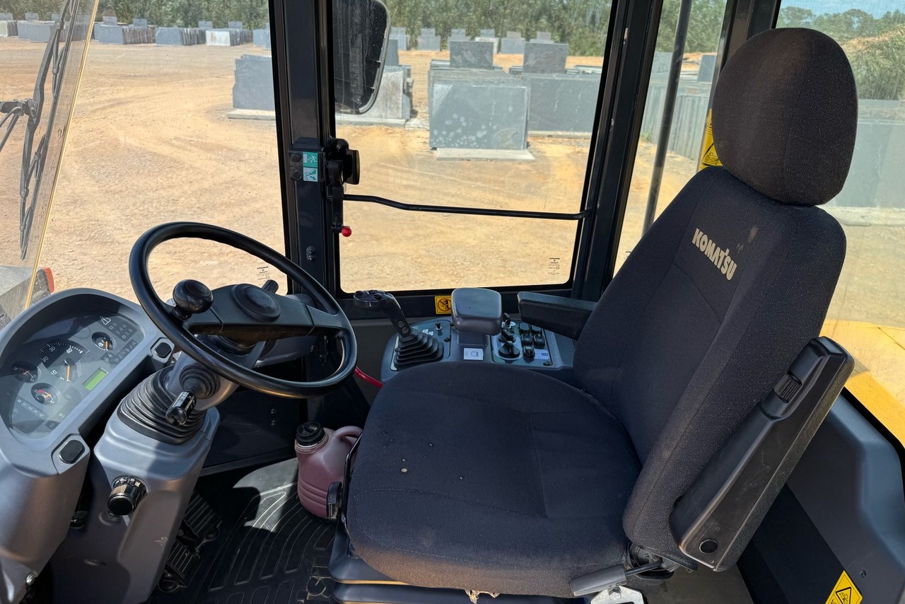 Komatsu WA200 - 21/21 18
