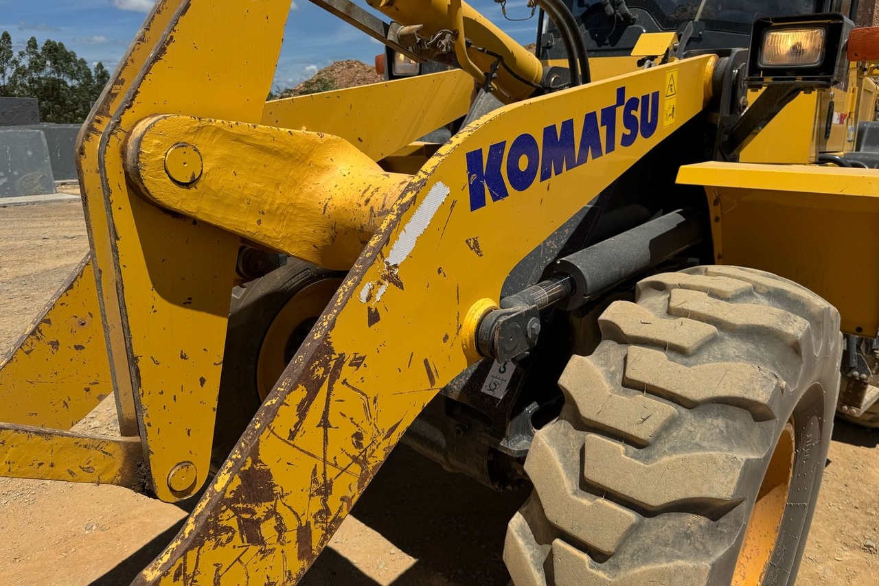 Komatsu WA200 - 21/21 19