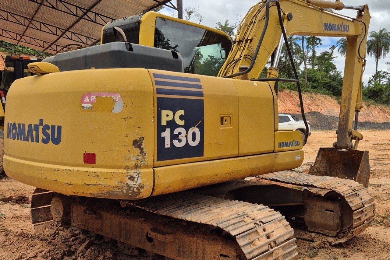 Komatsu PC130 - 12/12 2