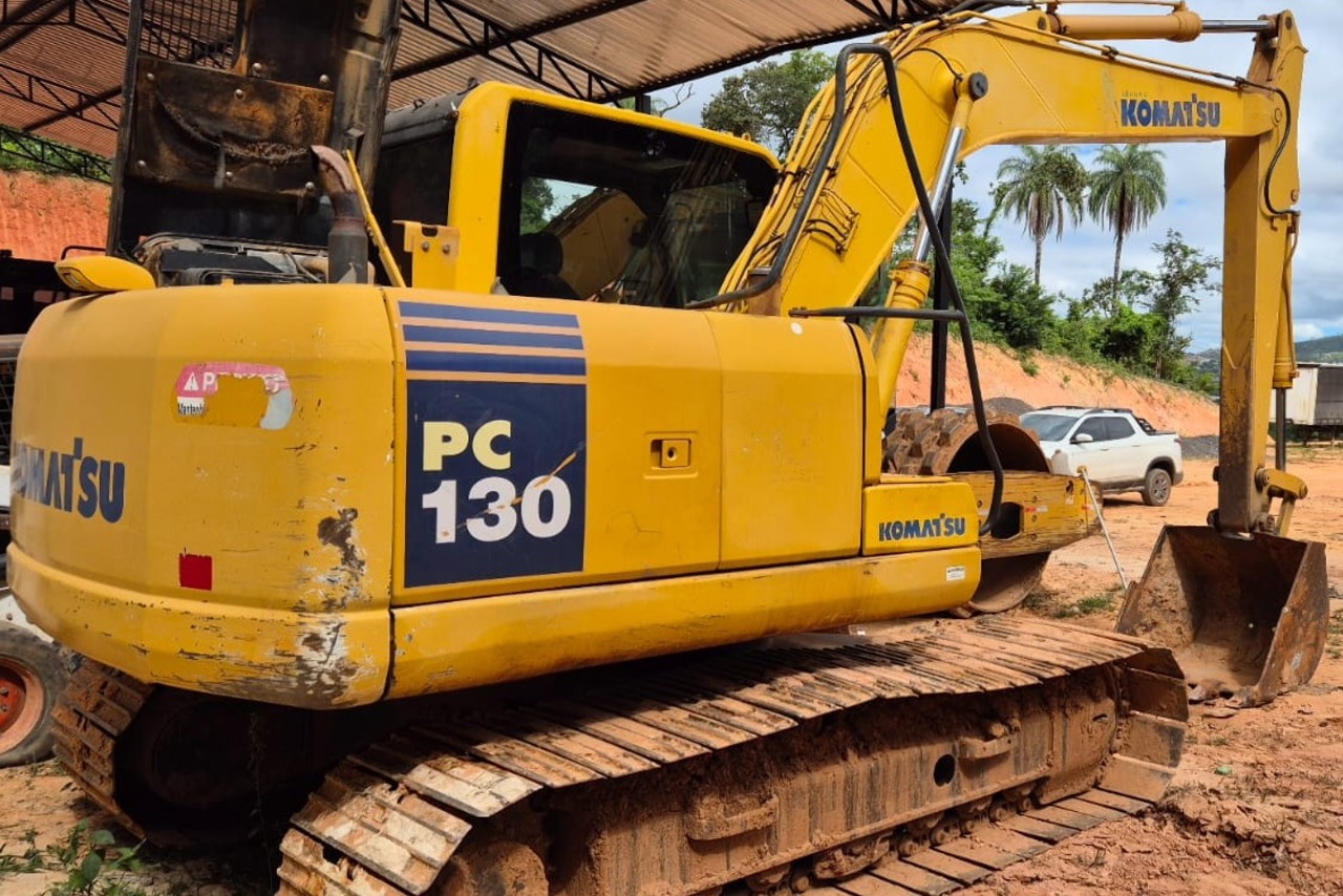 Komatsu PC130 - 12/12 3