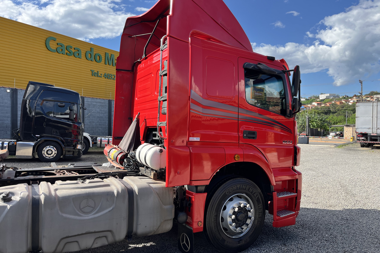 Mercedes Benz Axor 1933 - 12/12 4