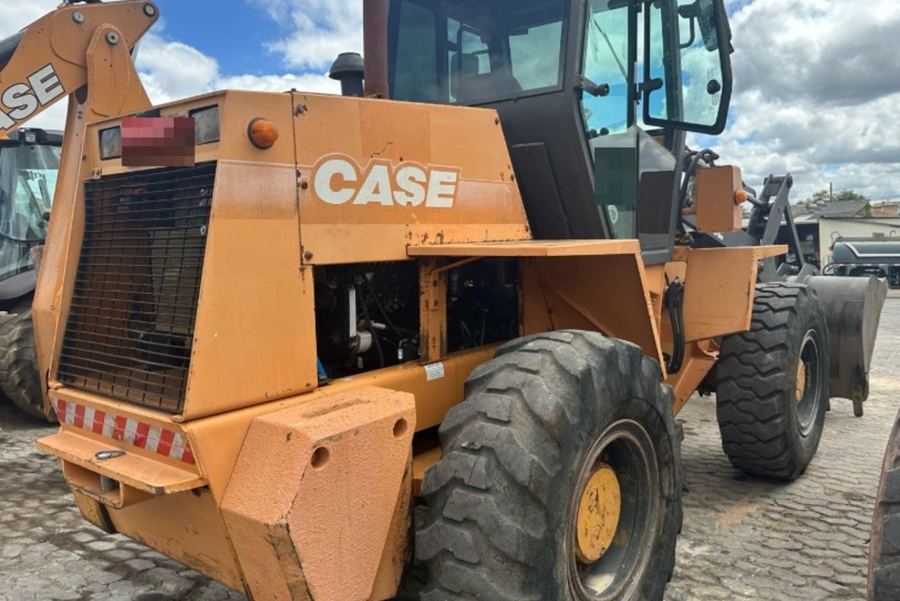 Case W20E - 11/11 3