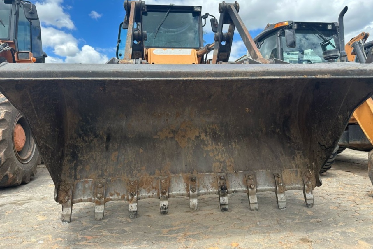 Case W20E - 11/11 12