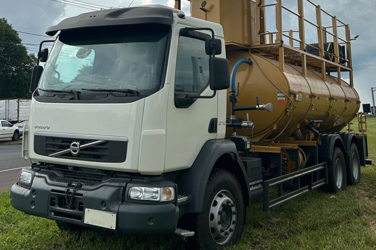 Volvo VM 270 - 13/13 6
