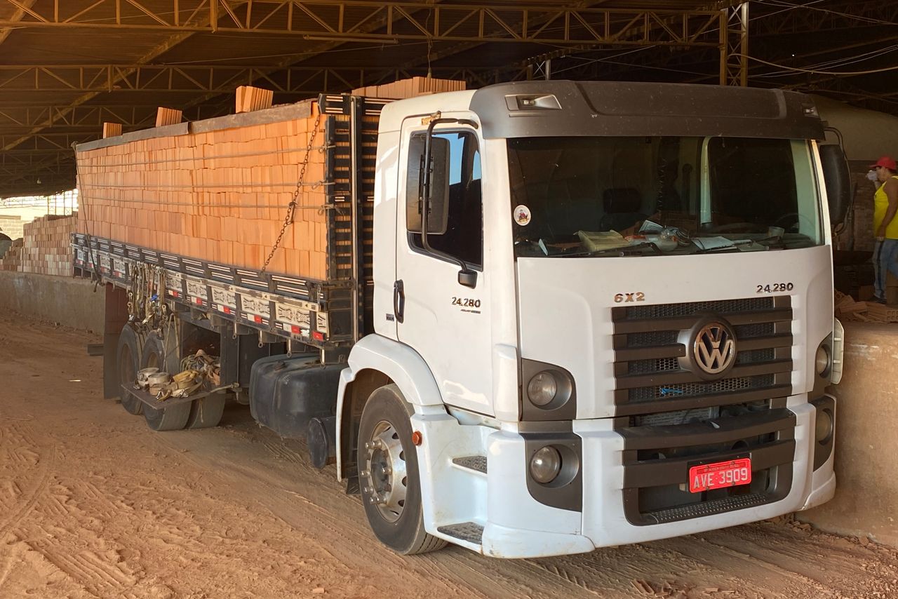 Volkswagen 24-280 E Constellation 6x2 - 12/12 2