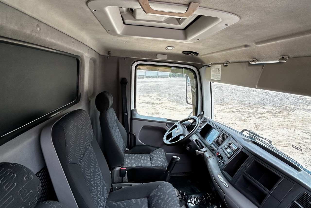 Volkswagen 15-180 E Constellation - 10/11 15