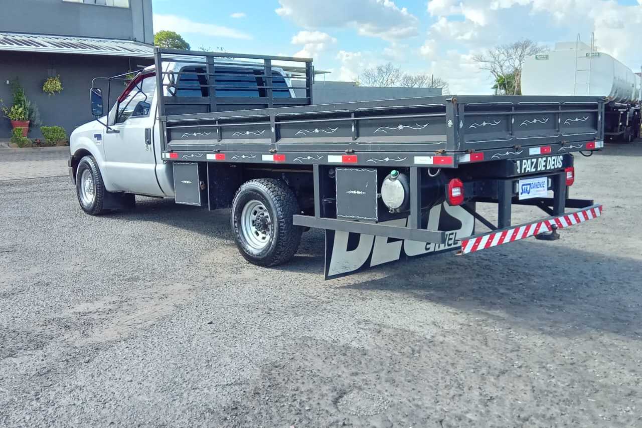 Ford F350 - 10/11 4