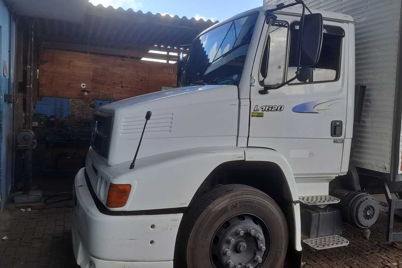 Mercedes Benz MB 1620 - 02/02 2