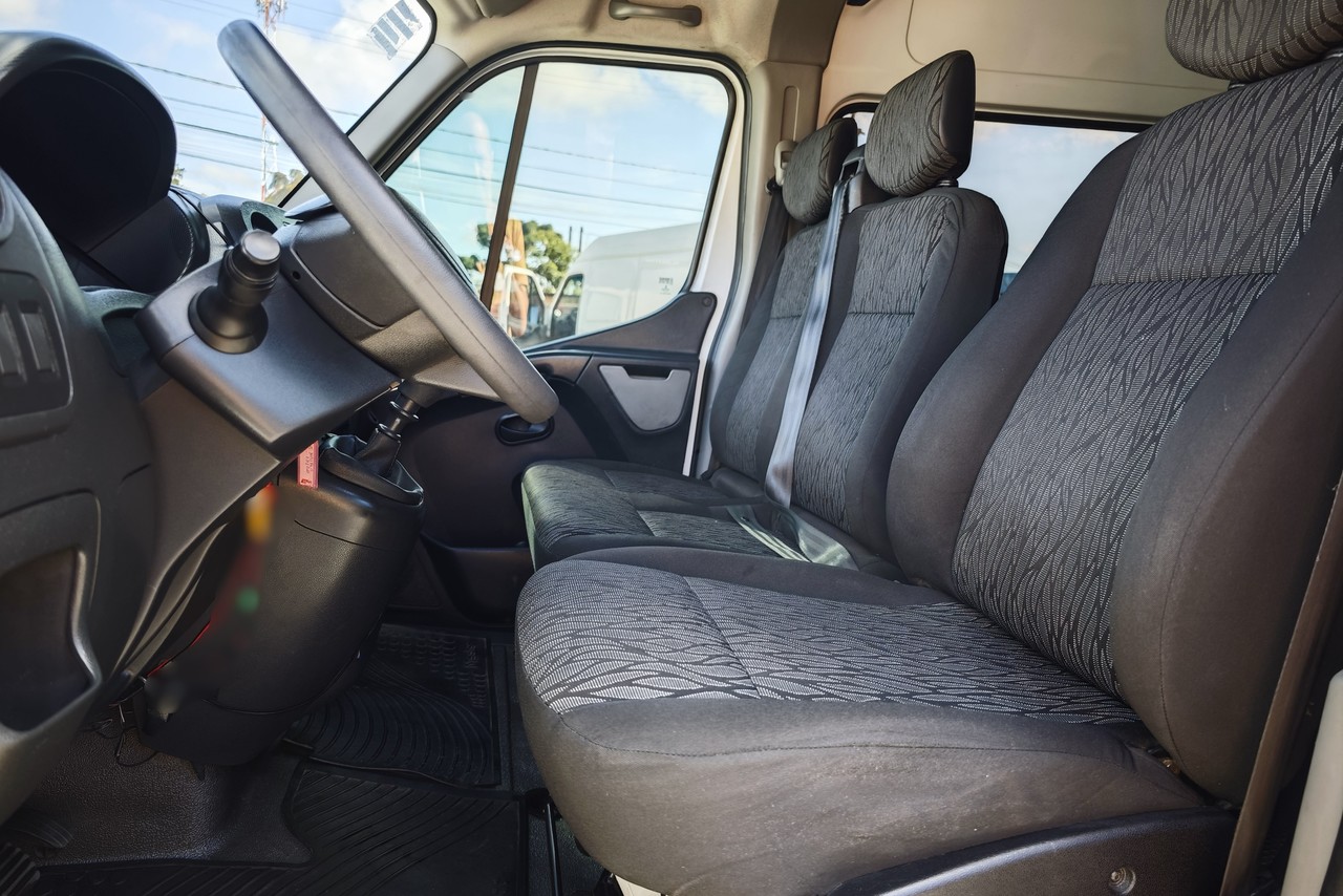 Renault Master Executive - 19/20 6