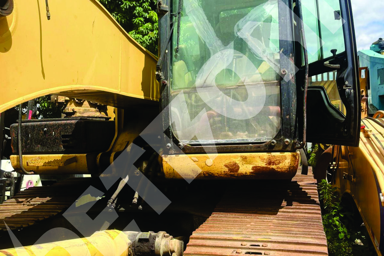 Caterpillar 320D2 - 14/14 3