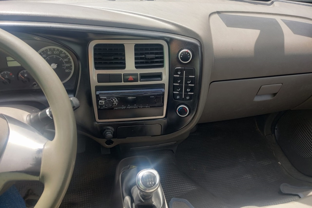 Hyundai HR - 21/22 10