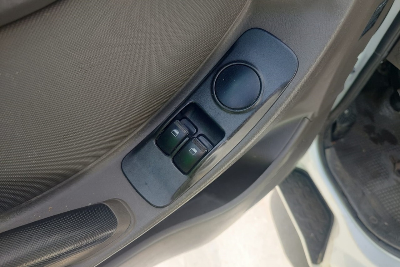 Hyundai HR - 21/22 11